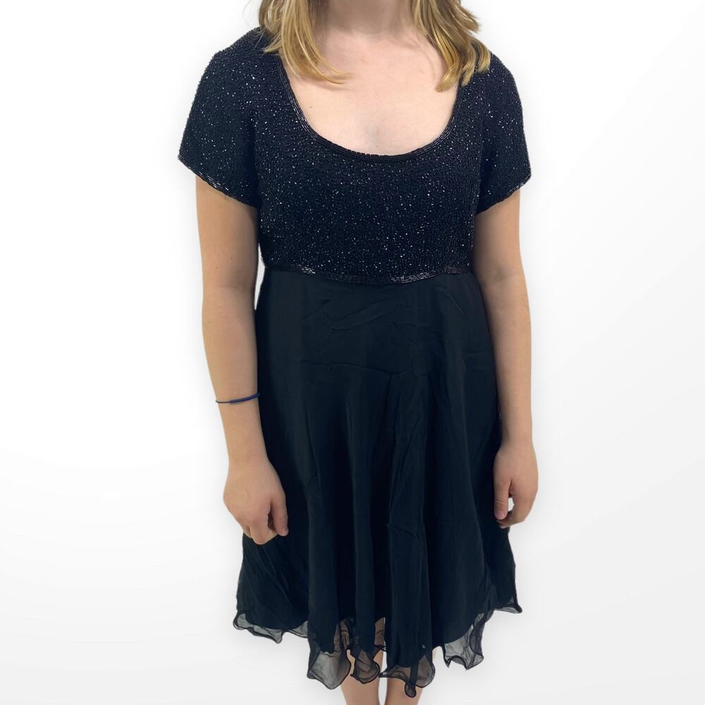 00s NIGHT VOGUE Vintage Black Beaded Silk Knee Length Short Sleeve Dress